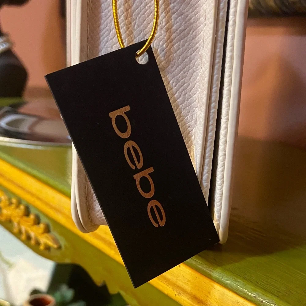 Bebe Los Angeles NWT Cream and White Crossbody Shoulder Bag 7.5x5x2 - Picture 5 of 6